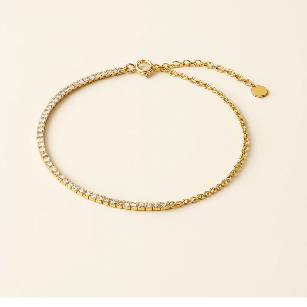 Gold Bracelet x Louise Carter